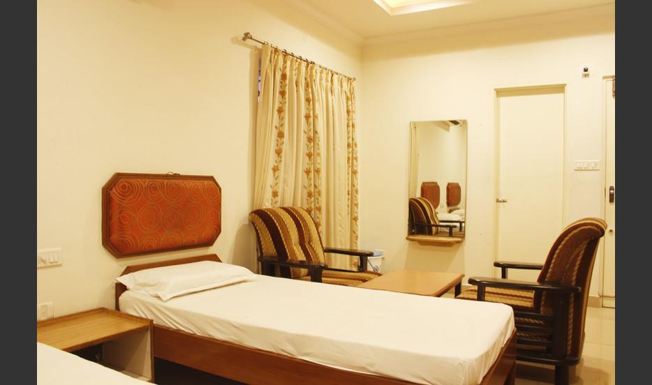 Prince Guest House Visakhapatnam Room photo